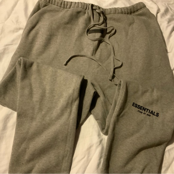 MEN’S FEAR OF GOD ESSENTIALS GREY SWEATPANTS - Picture 2 of 2